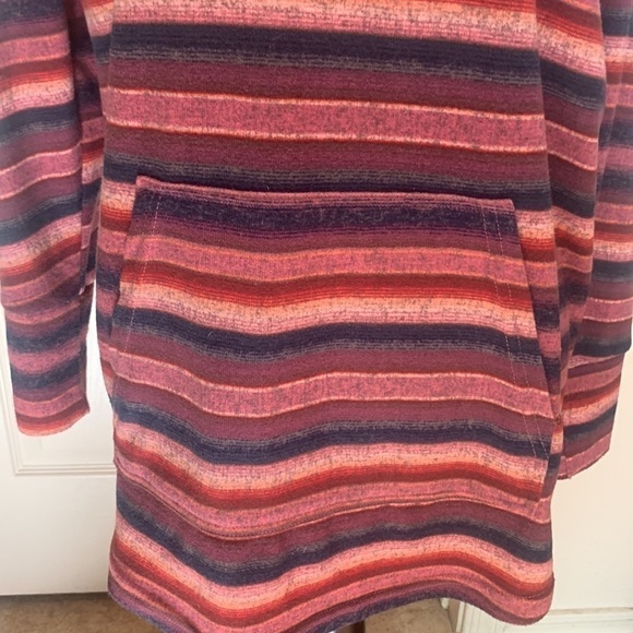 LulaRoe Amber Striped Pink Blue Hoodie Long Sleeved Top Size L - Picture 5 of 9